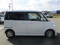 2010 Nissan ROOX