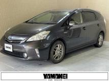 2013 Toyota PRIUS α