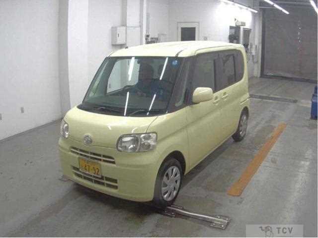 2012 Daihatsu Tanto