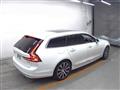 2021 Volvo V90