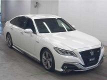 2019 Toyota Crown Hybrid