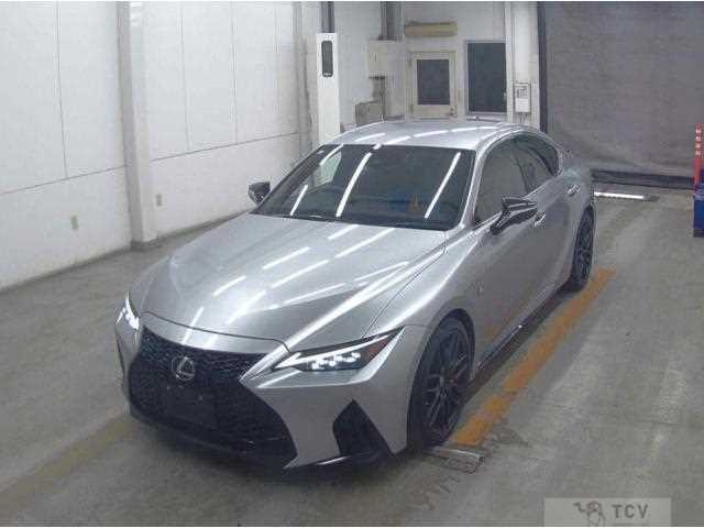 2021 Lexus IS