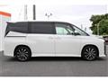 2022 Toyota Voxy
