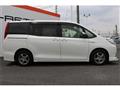 2014 Toyota Noah