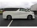 2016 Toyota Alphard Hybrid