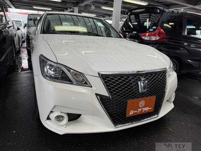 2014 Toyota Crown