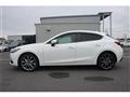 2016 Mazda Axela