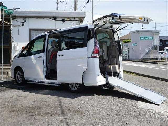 2017 Nissan Serena