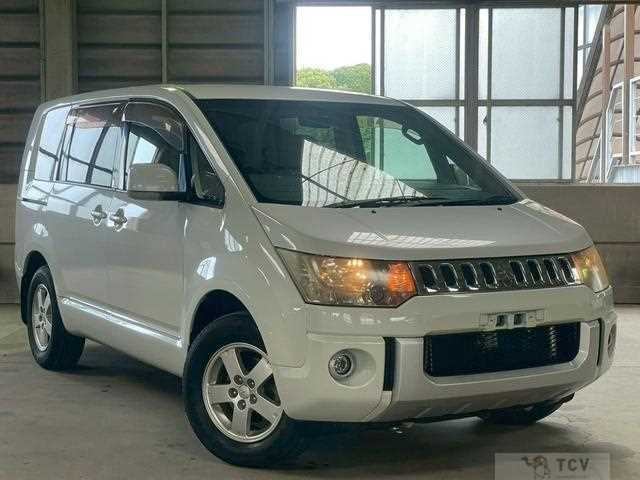 2012 Mitsubishi Delica D5