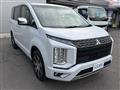 2024 Mitsubishi Delica D5