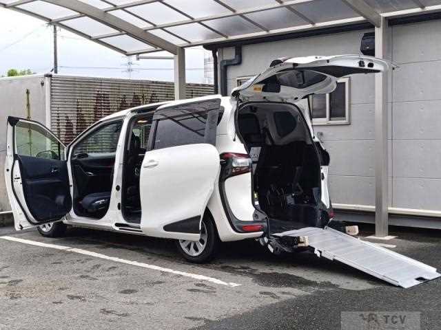 2017 Toyota Sienta