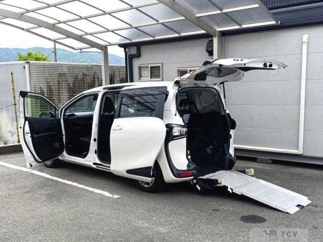 2021 Toyota Sienta