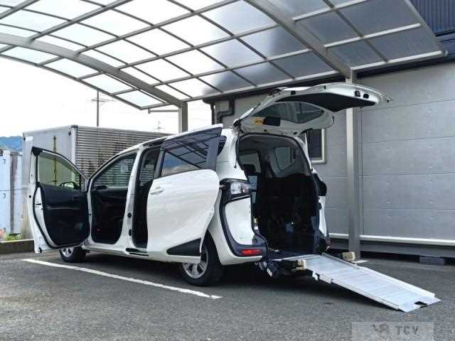 2021 Toyota Sienta