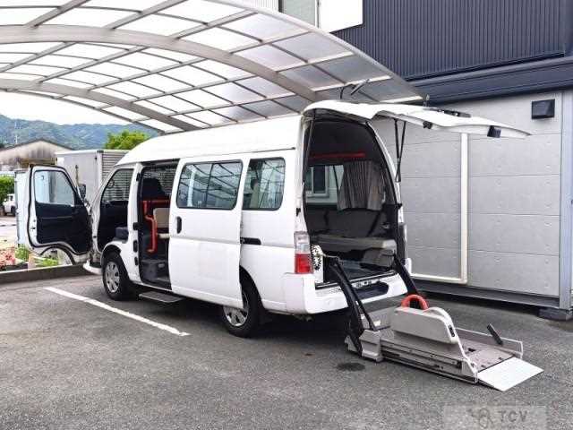 2013 Nissan Caravan Bus