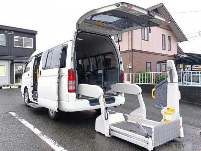 2010 Toyota Regiusace Van