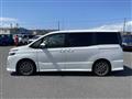 2014 Toyota Voxy