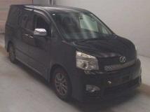 2013 Toyota Voxy