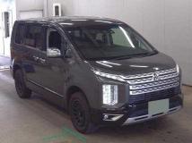 2021 Mitsubishi Delica D5