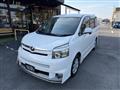 2009 Toyota Voxy
