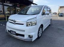 2009 Toyota Voxy