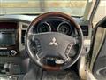 2014 Mitsubishi Pajero