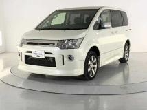 2017 Mitsubishi Delica D5