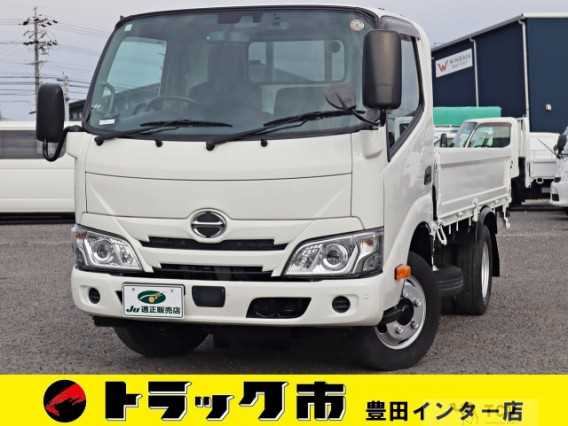 2022 Hino Dutro