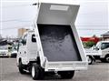 2017 Isuzu Elf Truck