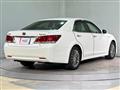2013 Toyota Crown Hybrid