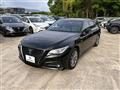 2018 Toyota Crown Hybrid