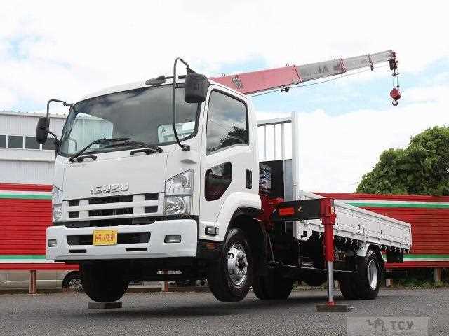 2013 Isuzu Elf Truck
