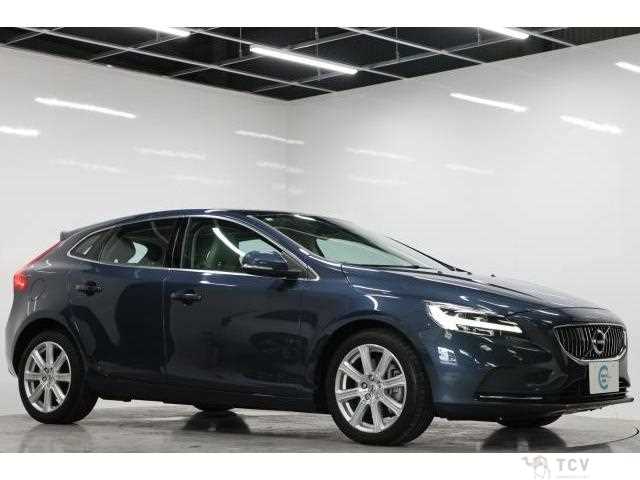 2019 Volvo V40