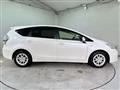 2011 Toyota PRIUS α