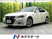2013 Toyota Crown Hybrid