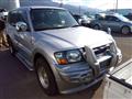 2000 Mitsubishi Pajero