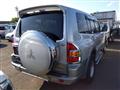 2000 Mitsubishi Pajero