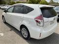 2015 Toyota PRIUS α
