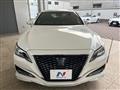 2019 Toyota Crown Hybrid