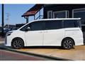 2017 Toyota Voxy