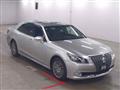 2016 Toyota Crown Majesta