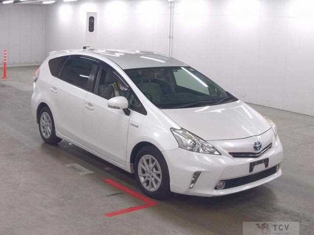 2013 Toyota PRIUS α