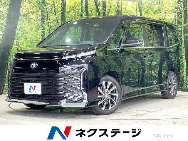 2022 Toyota Voxy