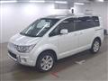 2016 Mitsubishi Delica D5