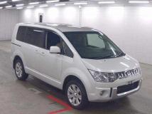2016 Mitsubishi Delica D5