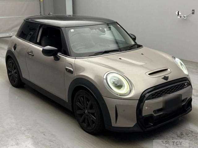 2021 BMW MINI