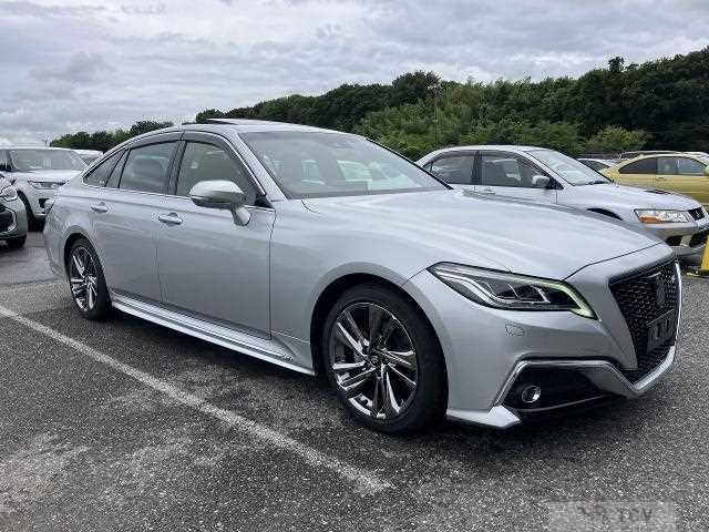 2021 Toyota Crown Hybrid