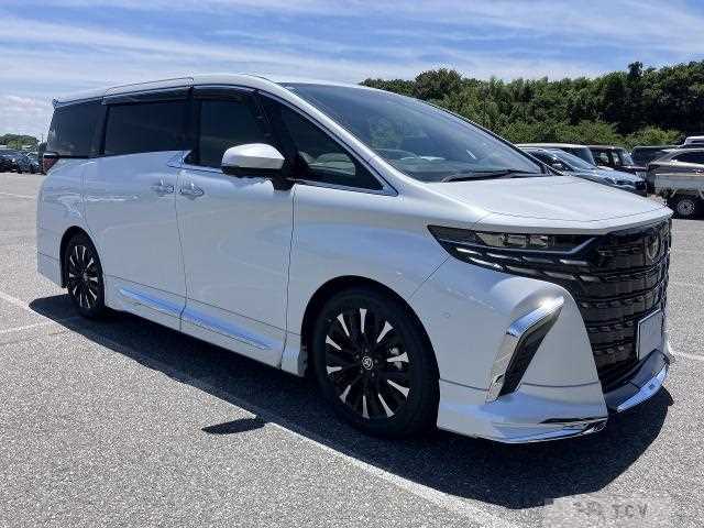 2025 Toyota Alphard Hybrid
