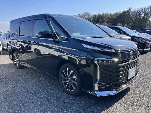2024 Toyota Voxy
