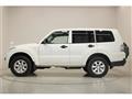 2017 Mitsubishi Pajero