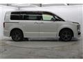 2019 Mitsubishi Delica D5